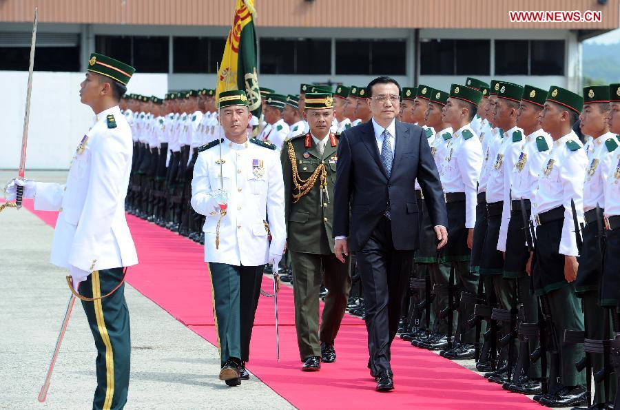 Highlights: Premier Li Keqiang at East Asia leaders' meetings