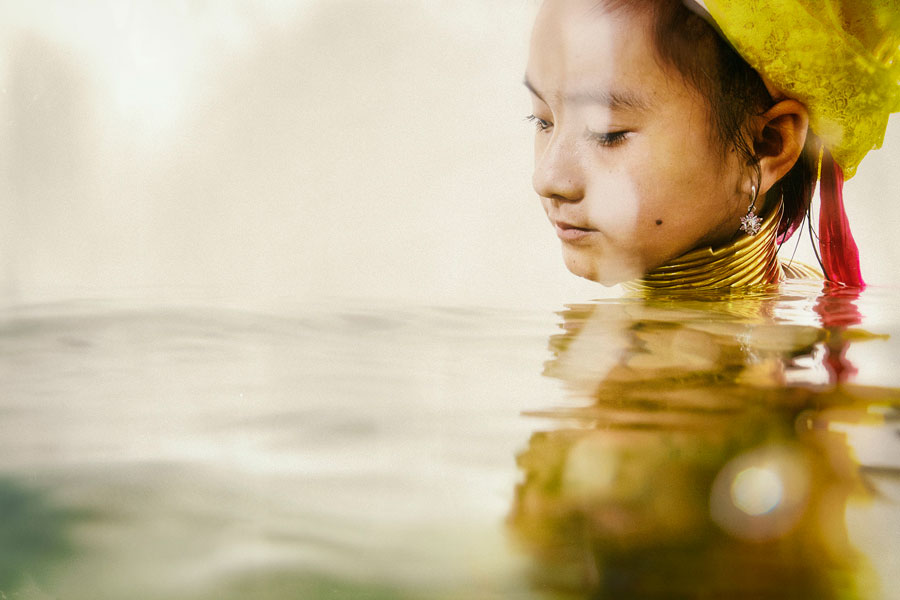 Underwater photos exhibited in Beijing