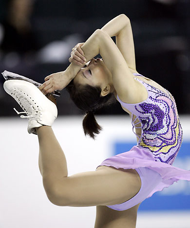 China's Li Yan performs at the World Figure Skating 