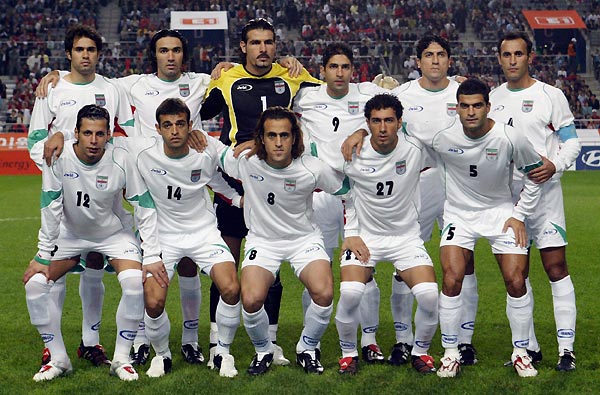 Iran soccer team: (front row L-R) Fereydoon Zandi, Moharram Navidkia, Ali Karimi, Sattar Zare, Rahman Rezaei, (back row L-R) Mahammad Nosrati, Javad Nekounam, Ebrahim Mirzapour, Vahid Hashemian, Syed Alavi, Yahya Golmohammdi pose in Seoul October 12, 2005. [Reuters]
