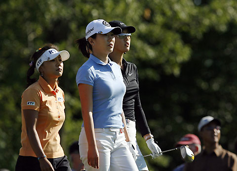 Michelle Wie from Hawaii lines