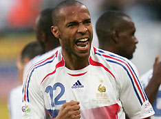 France's Thierry Henry (12) celebrates his goal against South Korea during their Group G World Cup 2006 soccer match in Leipzig June 18, 2006.
