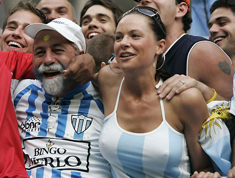 Fans wait in the stands before the second round World Cup 2006 soccer match between Argentina and Mexico in Leipzig June 24, 2006. 