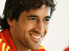 Spain captain Raul laughs during a news conference of the Spanish World Cup national soccer team in Hanover June 26, 2006. 