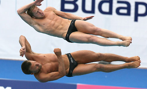 Silver medallists Italy's Nicoala and Tommaso Marconi compete in the final of the men's 3m synchronised springboard diving competition during the European Aquatic Championships in Budapest, Hungary August 3, 2006. 