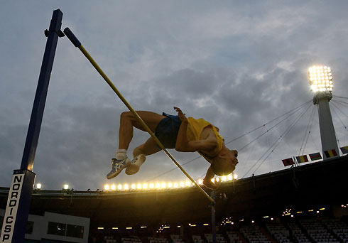 Sweden's Stefan Holm fails to clear in his final attempt in the high jump final at the European athletics championships in Gothenburg (Goteborg), August 9, 2006.