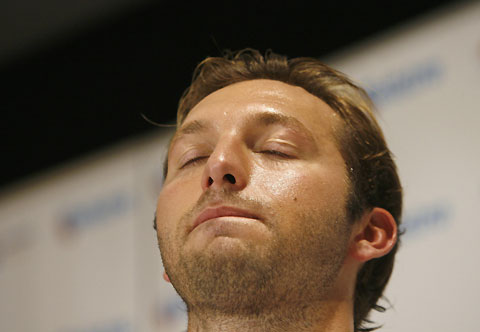 Australia's world and Olympic swimming champion swimmer Ian Thorpe speaks during a media conference announcing his retirement in Sydney November 21, 2006.