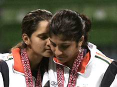 Sania Mirza, Shikha Uberoi