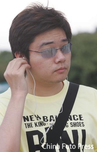 ding junhui. Ding Junhui in sunglasses