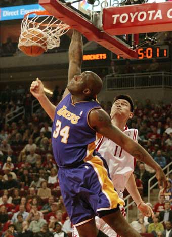 Yao Vs Shaq: Yao win