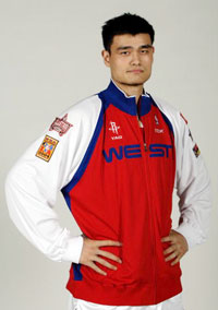Yao edges Kobe to top All-Star list