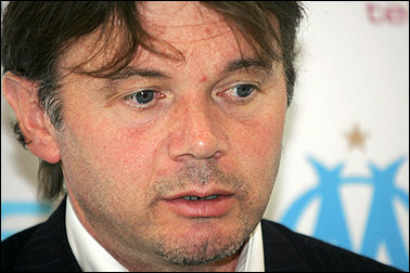 Frenchman Troussier in line for China job