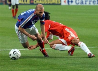 Soccer: France beat China 3-1