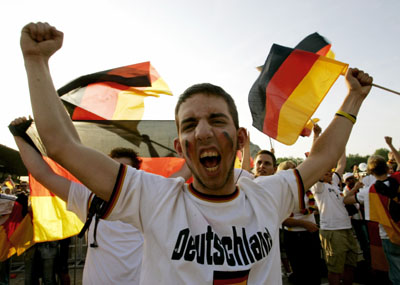 Germany opens World Cup with 4-2 win over Costa Rica