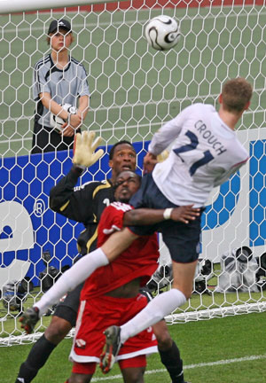 England beat Trinidad and Tobago 2-0