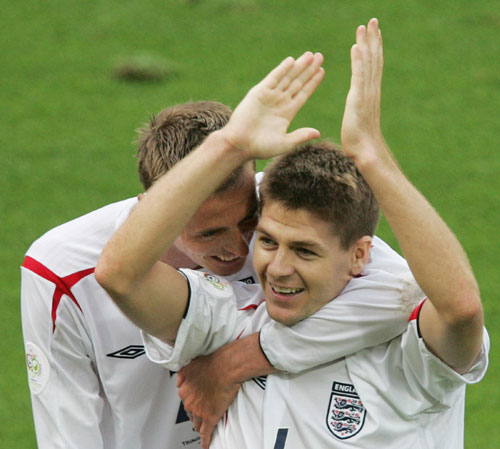 England beat Trinidad and Tobago 2-0