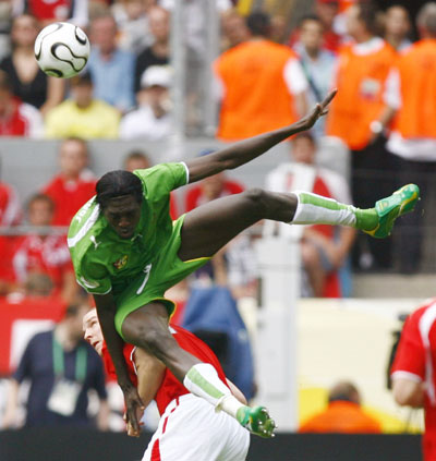 Switzerland edges togo 2-0