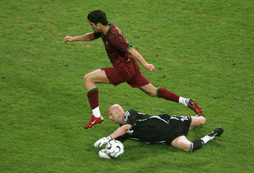 France upsoars to the World Cup final