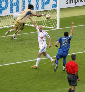 Italy wins the Cup, Zidane sent off