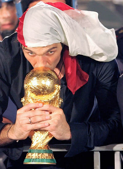 Italy brings World Cup home
