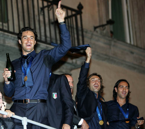 Italy brings World Cup home