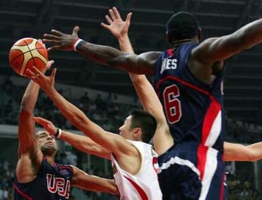 Two NBA giants meet in China