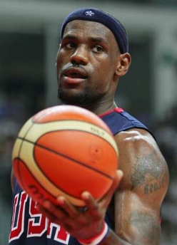 Two NBA giants meet in China