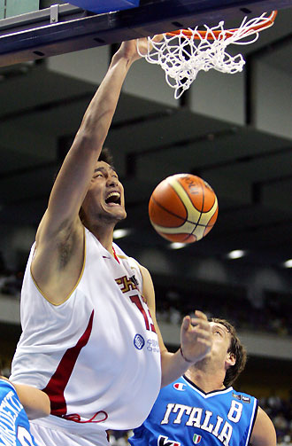 China suffers opening loss