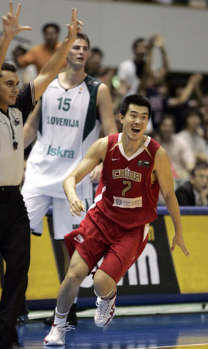 Wang Shipeng's buzzer shot lifts China over Slovenia 78-77