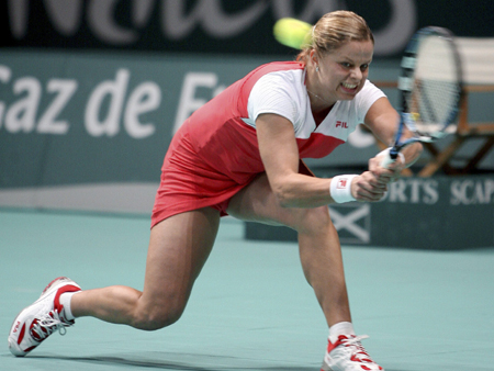 Clijsters Makes Impressive Return at Gaz de France