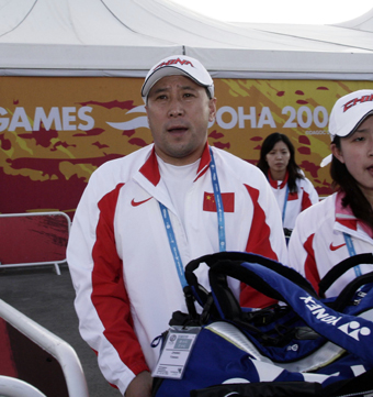 Badminton and gymnastics team arrive in Doha