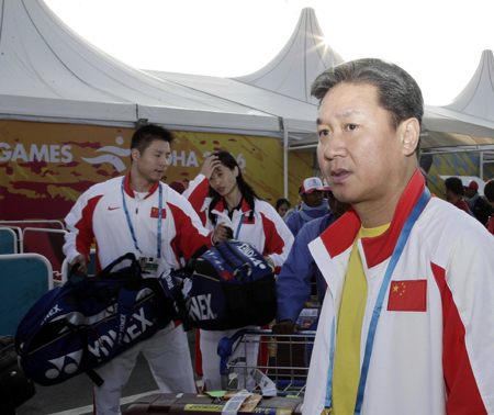 Badminton and gymnastics team arrive in Doha