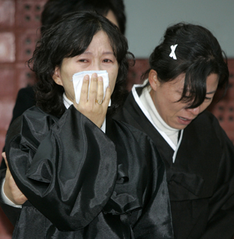 S. Korea mourns death of pioneering rider