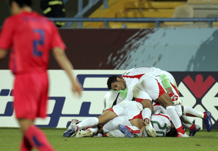 Iran stuns S. Korea to clinch soccer bronze