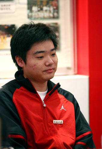 Snooker prodigy Ding enrolled as freshman