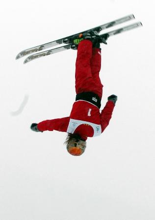 Li Nina crowned in women's aerials freestyle