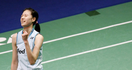 Badminton couple Lin, Xie make finals at All-England