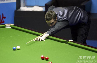 Champ Williams floored by Cope