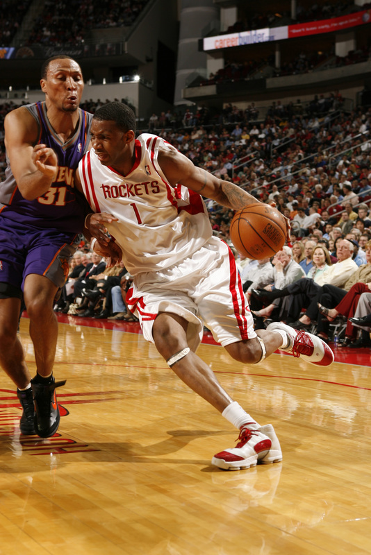 Rockets drop Suns, will open playoffs at home