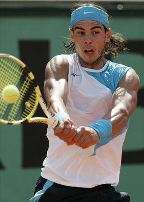 Spain ace advances at French Open