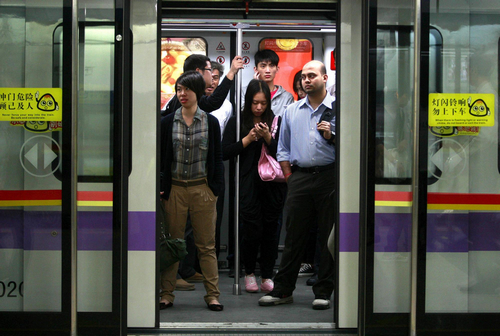 Guangzhou opens first driverless metro line