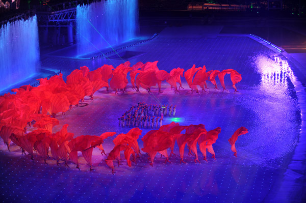 Art performance at the opening ceremony of Asiad