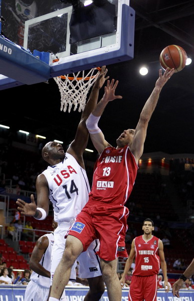 US pulls away in 2nd half to rout Tunisia 92-57
