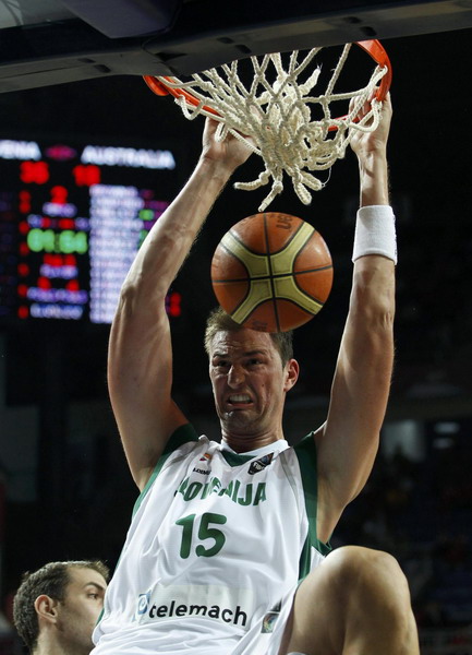 Turkey and Slovenia power into quarter-finals