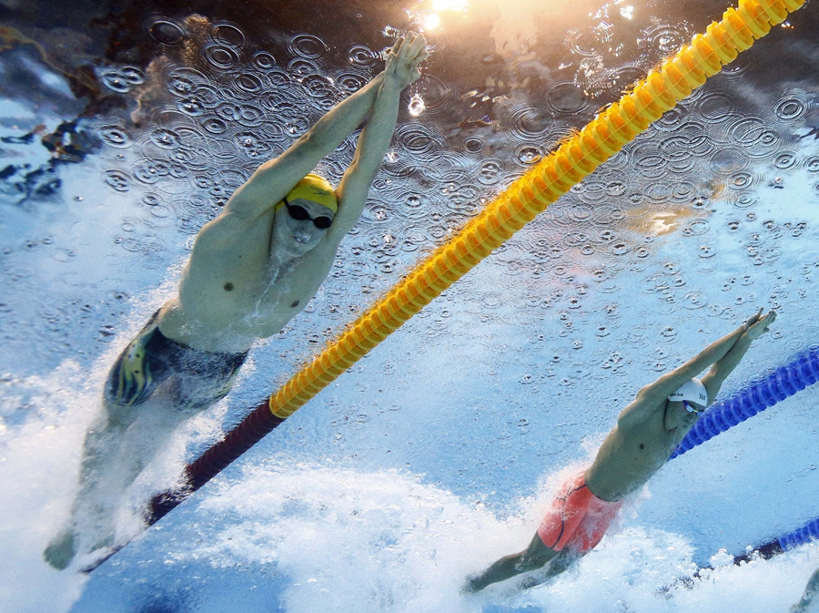Australia's Horton upsets China's Sun to win men's 400m freestyle gold