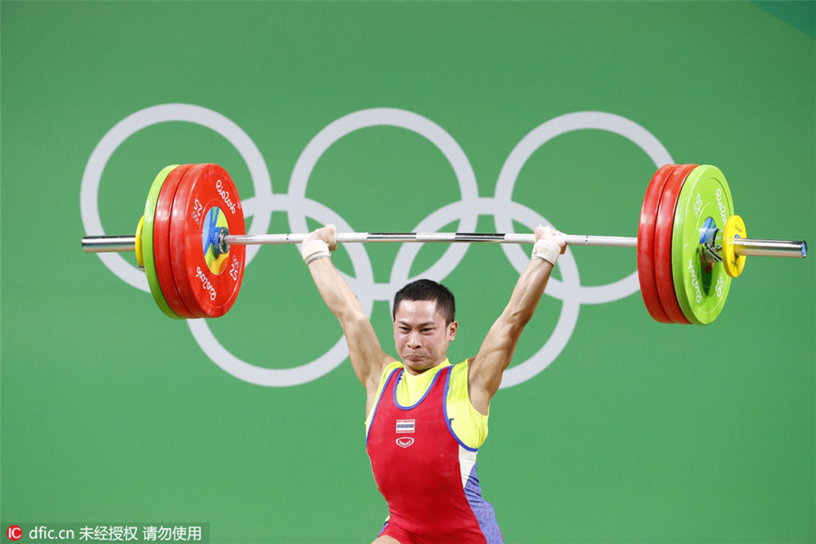 Chinese weightlifter Long smashes world record to win Olympic gold