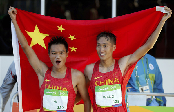 China takes gold and silver in men's 20km race walk