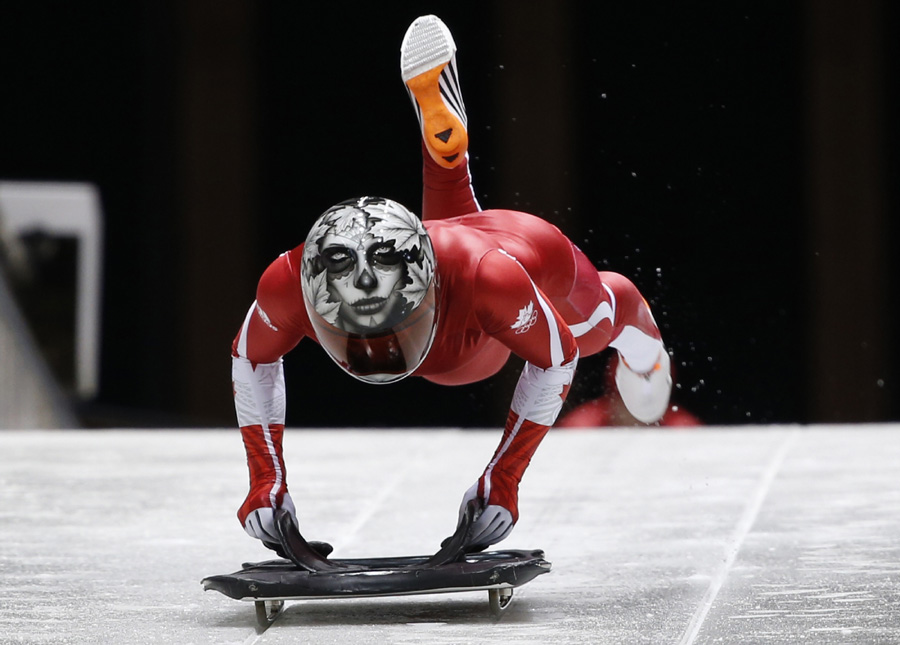 Helmets light up Sochi's skeleton tracks
