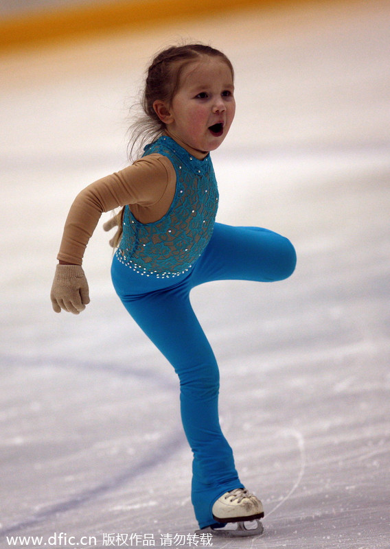 3-year-old Russian strives for figure skating dream
