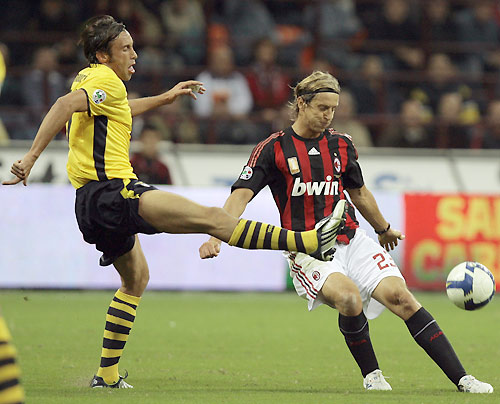 AC Milan beat Lazio for first win of Serie A sea